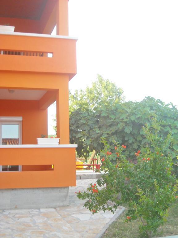 Apartments Kalac Posedarje Exterior foto